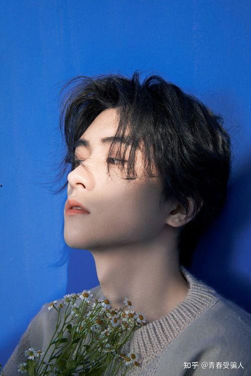 娱乐大爆料邓孝慈,揭秘明星幕后故事  第1张